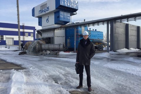 S.V. 卡拉塔索夫在萨马拉俄罗斯天然气工业股份公司（Gazprom Transgaz Samara）