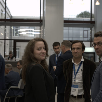 2019年专题讨论会：從左至右：N.M。 Tuzova-壓縮機技術部SPbPU 古拜杜林-SKF Group，Yu.V. 科朱霍夫-研討會組委會主席